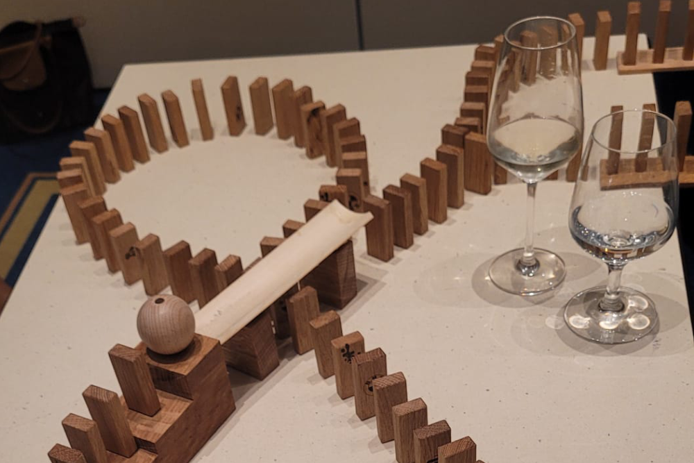 Domino-8